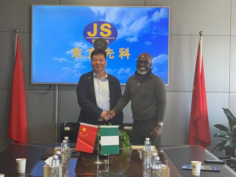 Visiting and inspecting oil rig OEM in Tianjin China